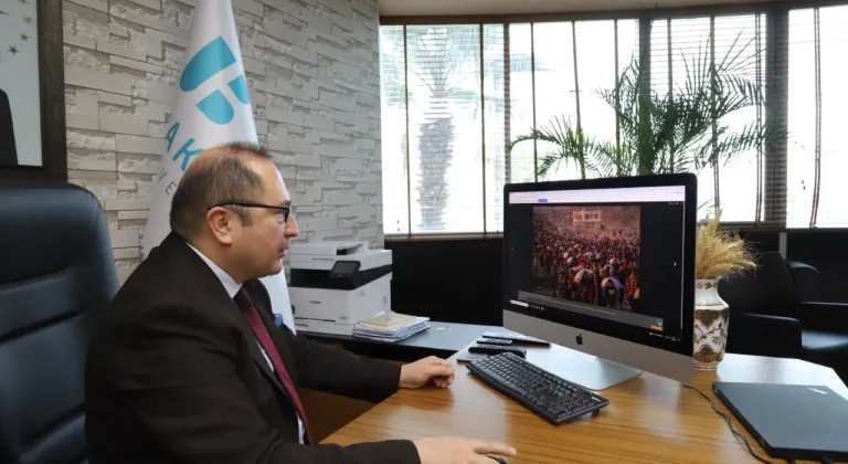 İzmir Bakırçay Üniversitesi Rektörü Akpınar, AA'nın "Yılın Kareleri" oylamasına katıldı