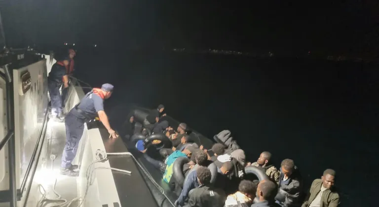 İzmir'de 57 düzensiz göçmen kurtarıldı, Aydın'da 32 düzensiz göçmen yakalandı