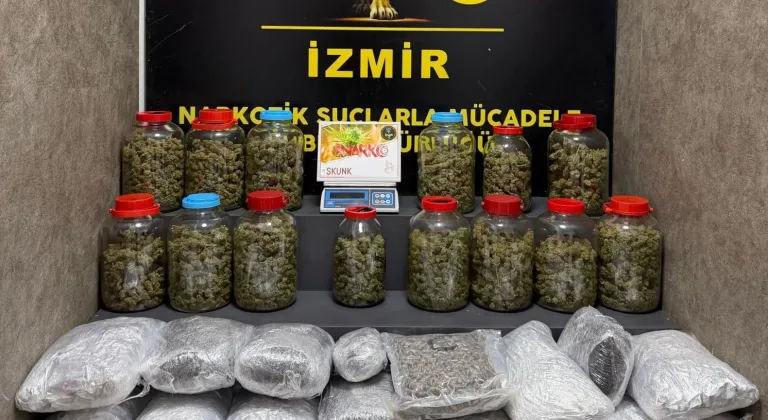 İzmir'de 60 kilo 200 gram uyuşturucu ele geçirildi, 4 şüpheli tutuklandı