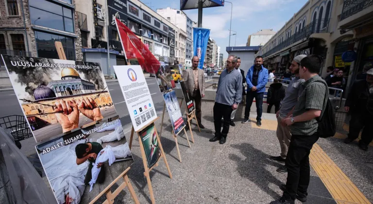 İzmir'de "Bir Fotoğraf Bin Çığlık" fotoğraf sergisiyle Gazze'ye dikkat çekiliyor