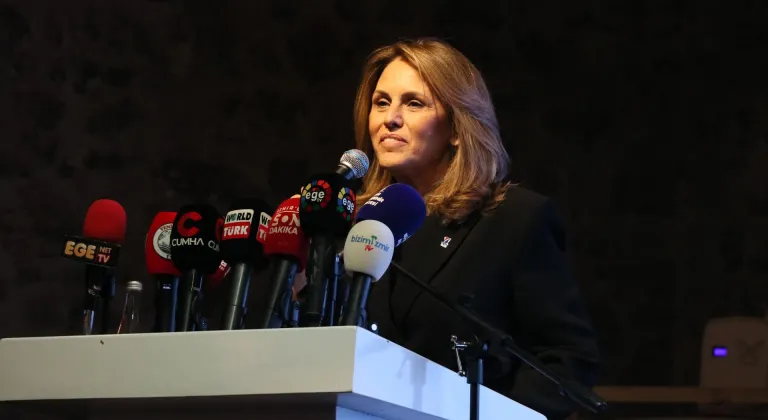 İzmir'de düzenlenecek "Windsurf Techno 293 Dünya Şampiyonası" tanıtıldı