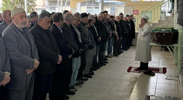 İzmir'de evde çıkan yangında hayatını kaybeden 11 yaşındaki çocuk son yolculuğuna uğurlandı