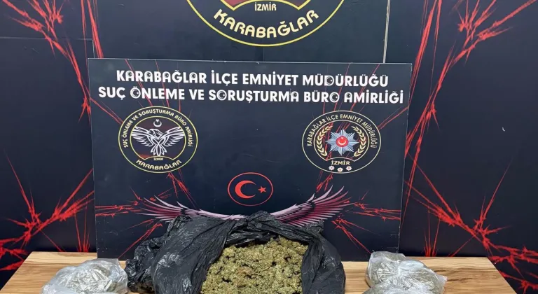 İzmir'de motosikletle uyuşturucu satanlara yönelik operasyonda 3 şüpheli yakalandı