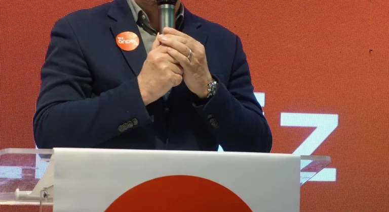 İzmir'de ÖNDER İmam Hatipliler Derneği üyeleri iftarda buluştu