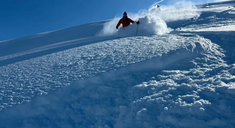Kaçkar Dağları'nda "heliski" heyecanı devam ediyor