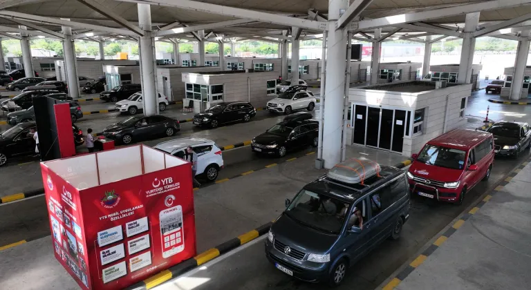 Kapıkule'de gurbetçi hareketliliği devam ediyor