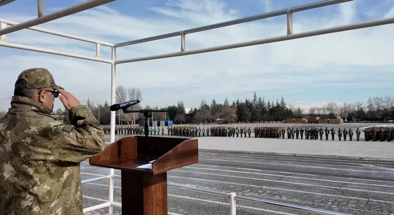 Kara Kuvvetleri Komutanı Orgeneral Tokel, 1'inci Komando Tugay Komutanlığında denetleme yaptı