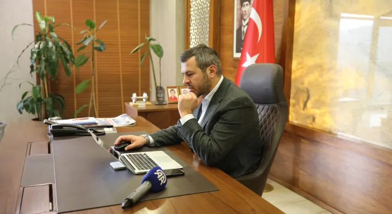 Karabük Belediye Başkanı Çetinkaya, AA'nın "Yılın Kareleri" oylamasına katıldı