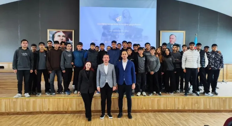 Kars Veteriner Hekimleri Odası Başkanı Ercan Ödül, kariyer günlerinde öğrencilerle buluştu