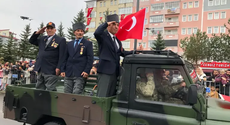 Kars’ta 29 Ekim Cumhuriyet Bayramı’nın 103’üncü yıl dönümü, düzenlenen tören ve etkinliklerle kutlandı