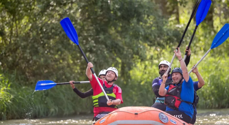 Kars'ta çöplük alanı rafting kampına dönüştürüldü