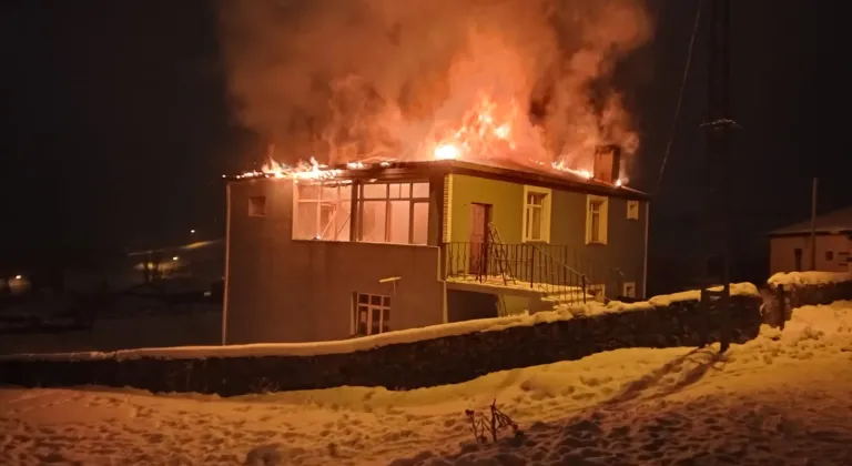 Kars'ta imamın evinde çıkan yangın söndürüldü