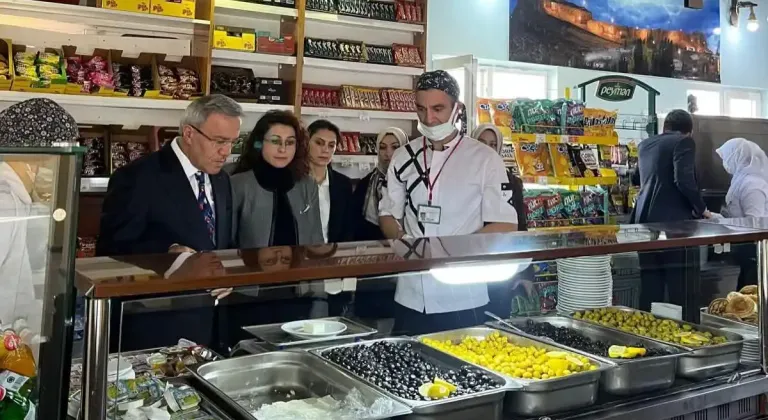 Kars’ta öğrenci yurtlarına denetim: Lokanta ve kantinler inceleniyor