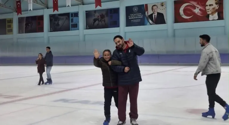 Kars’ta özel sporcular buz pateni Etkinliğinde buluştu