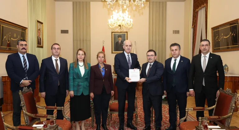 Kartalkaya Kayak Merkezi'ndeki Otel Yangınını Araştırma Komisyonu, raporunu TBMM Başkanı Kurtulmuş'a sundu