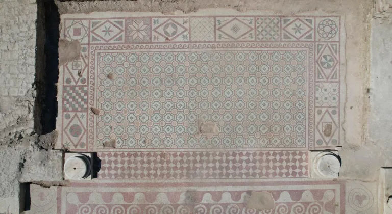 Kastamonu Pompeiopolis Antik Kenti'nde 105 metrekarelik zemin mozaikleri açığa çıkarıldı