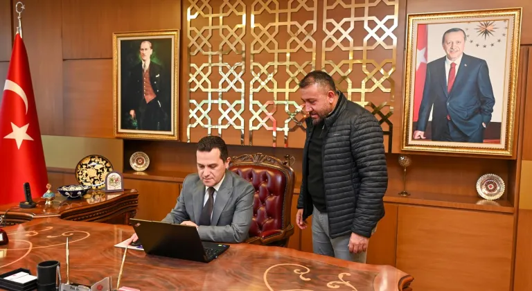 Kastamonu Üniversitesi Rektörü Prof. Dr. Topal, AA'nın "Yılın Kareleri" oylamasına katıldı