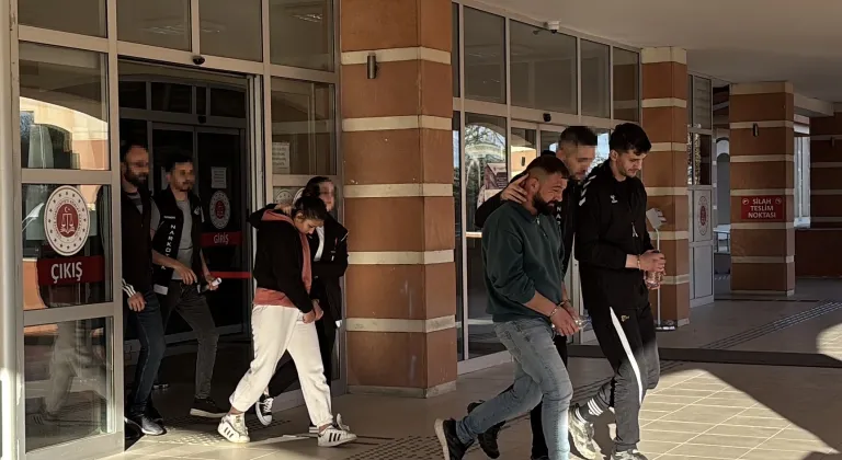 Kastamonu'da uyuşturucu operasyonlarında yakalanan 3 şüpheli tutuklandı