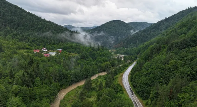 Kastamonu'daki sağanak nedeniyle Şehriban Çayı'nın debisi yükseldi