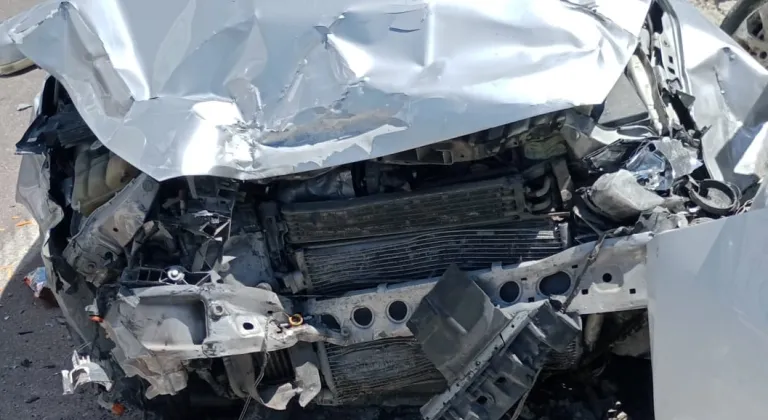 Kayseri'de 2 otomobilin çarpışması sonucu 2 kişi öldü, 9 kişi yaralandı