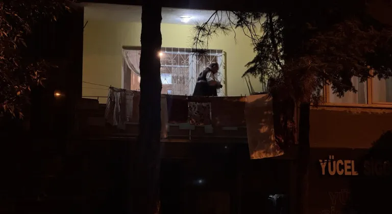 Kayseri'de bir genç, üvey babasını bıçakla yaraladı