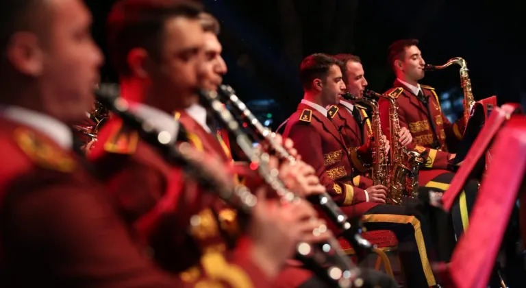 Kayseri'de Jandarma Genel Komutanlığı Bandosu konser verdi