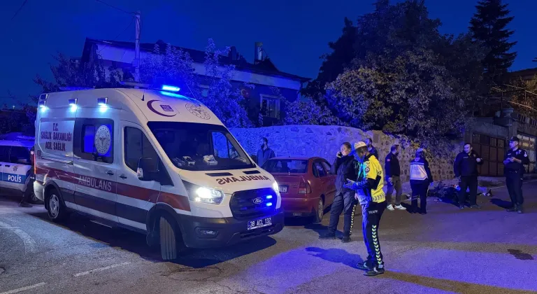 Kayseri'de otomobil ile motosikletin çarpıştığı kazada 1 kişi öldü, 1 kişi yaralandı