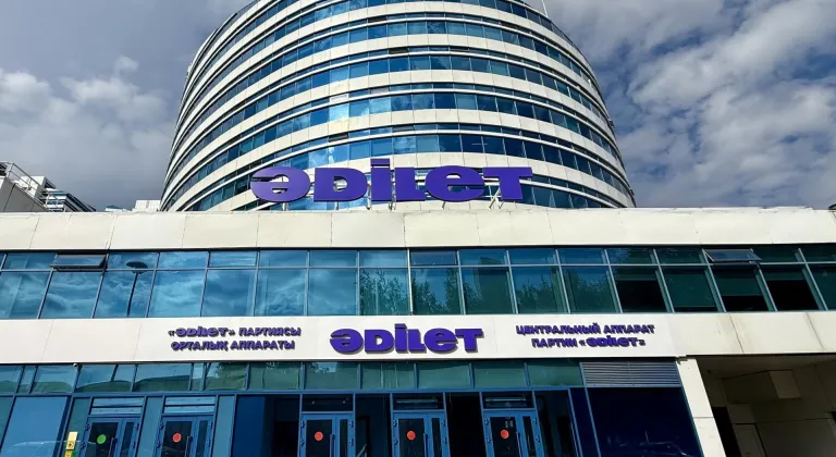 Kazakistan'da tek meclisli Kurultay seçiminde Adilet Partisi birinci oldu