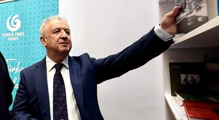 Kazakistan'daki kitap fuarında AA yayınları okurlarla buluşuyor