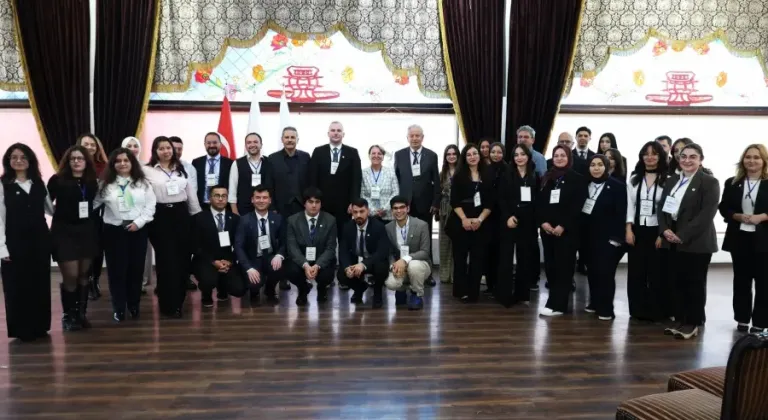 Keçiören'de gençler bağımlılıkla mücadeleyi ele aldı