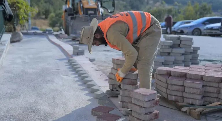 Keçiören’de kaldırım ve sosyal tesislerde yenileme çalışmaları