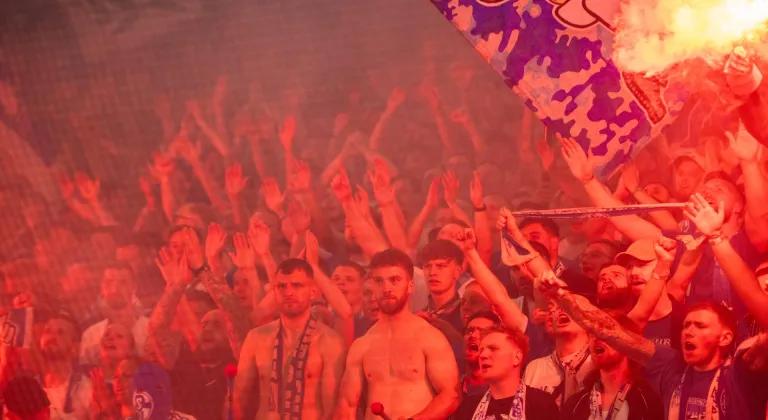 Kenan Karaman'ın attığı golle Schalke 04, Bundesliga'ya yükseldi