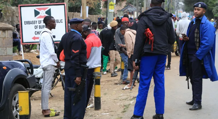 Kenya'da yabancıların küçük ölçekli ticari faaliyetlerine kısıtlamanın ardından geçici kayıt dönemi başlatıldı