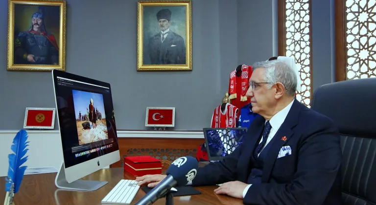 Kırgızistan-Türkiye Manas Üniversitesi Rektörü Prof. Dr. Ceylan, AA'nın "Yılın Kareleri" oylamasına katıldı