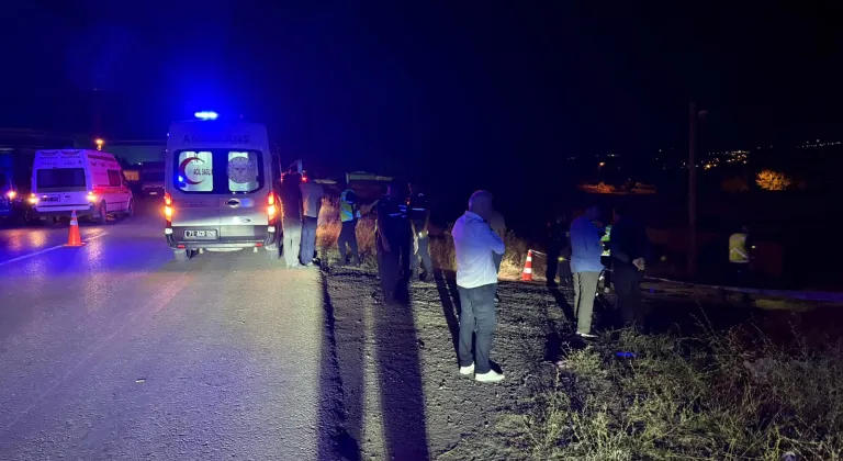 Kırıkkale'de şarampole devrilen otomobildeki 1 kişi öldü, 2 kişi yaralandı