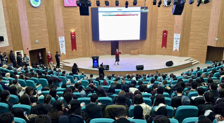 Kırşehir'de 9. Ulusal Ahi Evran Tıp Öğrenci Sempozyumu başladı