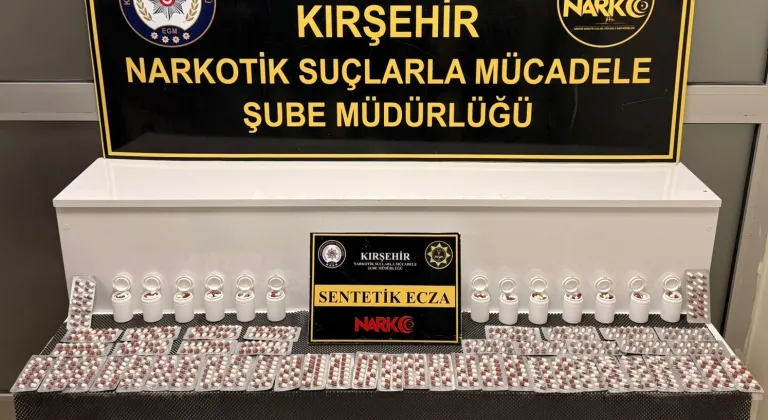 Kırşehir'de uyuşturucu operasyonunda yakalanan 2 zanlı tutuklandı