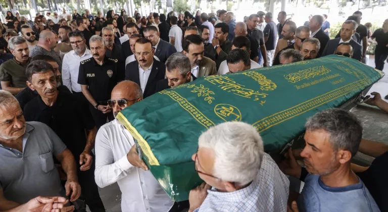 KKTC'deki gemi kazasında hayatını kaybeden Reyhan Verim'in cenazesi Mersin'de defnedildi