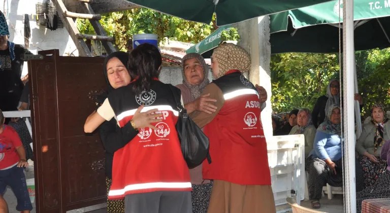 KKTC'deki gemi kazasında yaşamını yitiren Hüseyin Özdemir'in cenazesi Mersin'de defnedildi