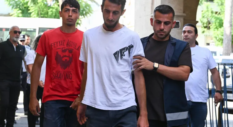 KKTC'deki yolcu gemisi kazasına ilişkin gözaltına alınan 9 kişi Girne Kaza Mahkemesi'ne çıkarıldı