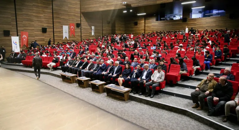 Kocaeli'de sanayiciler ve öğrenciler istihdam fuarında buluştu