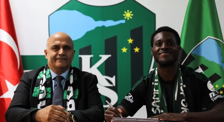 Kocaelispor, Alman futbolcu Makana Baku'yu kadrosuna kattı