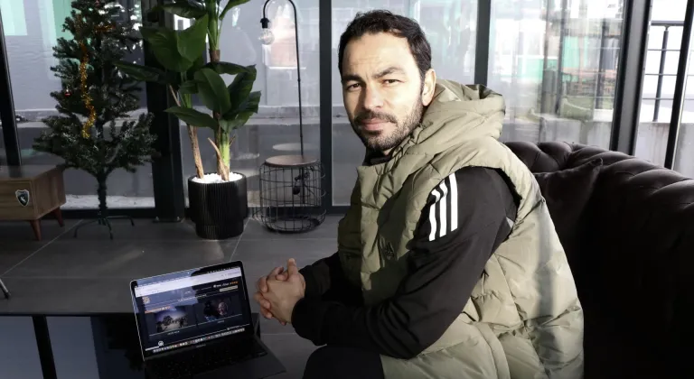 Kocaelispor Teknik Direktörü Selçuk İnan, AA'nın "Yılın Kareleri" oylamasına katıldı