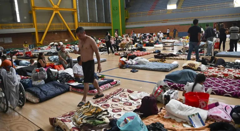 Kolombiya'da 7,4 büyüklüğündeki depremde ölenlerin sayısı 281'e çıktı
