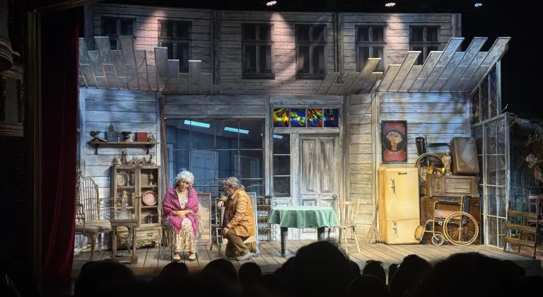 "Konken Partisi" oyunu Baba Sahne'de ilk kez sanatseverlerle buluştu