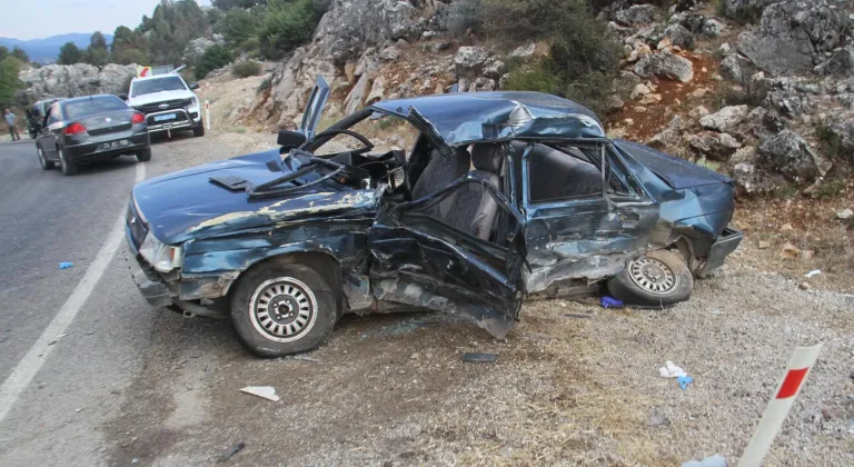 Konya'da otomobil ile tır çarpıştı, 1 kişi öldü, 3 kişi yaralandı