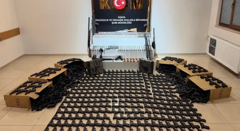 Konya'da silah kaçakçılığı operasyonunda yakalanan 4 zanlı tutuklandı
