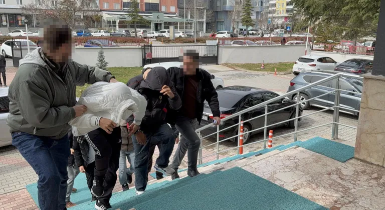 Konya'daki uyuşturucu operasyonunda 3 zanlı tutuklandı