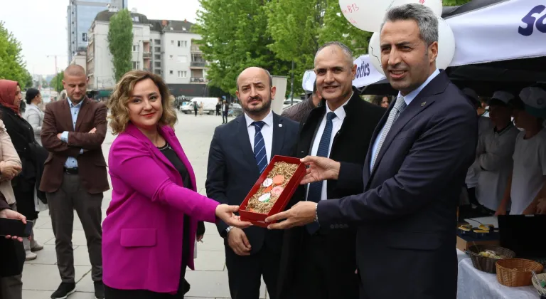 Kosova Uluslararası Maarif Okulları, Priştine'de "Bilim Fuarı" düzenledi