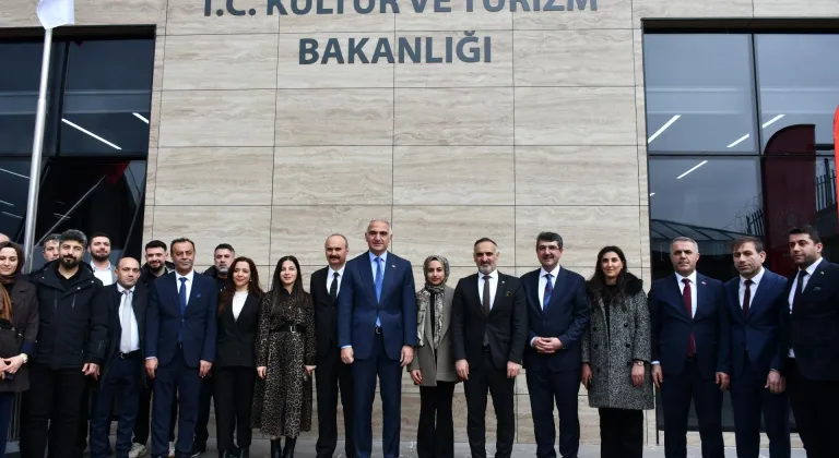 Kültür ve Turizm Bakanı Ersoy, Batman'da kütüphane açılışında konuştu: